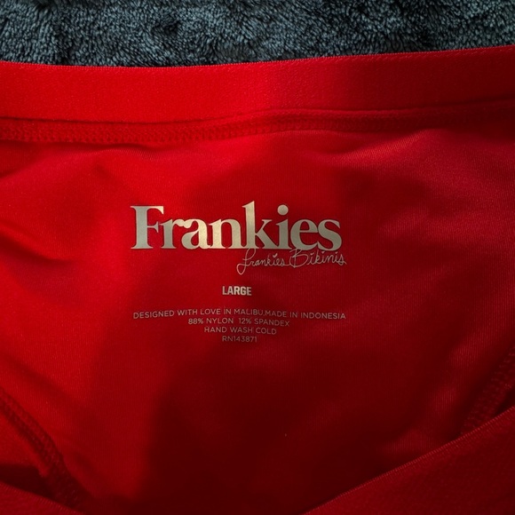 Frankie’s bikinis - Picture 5 of 6